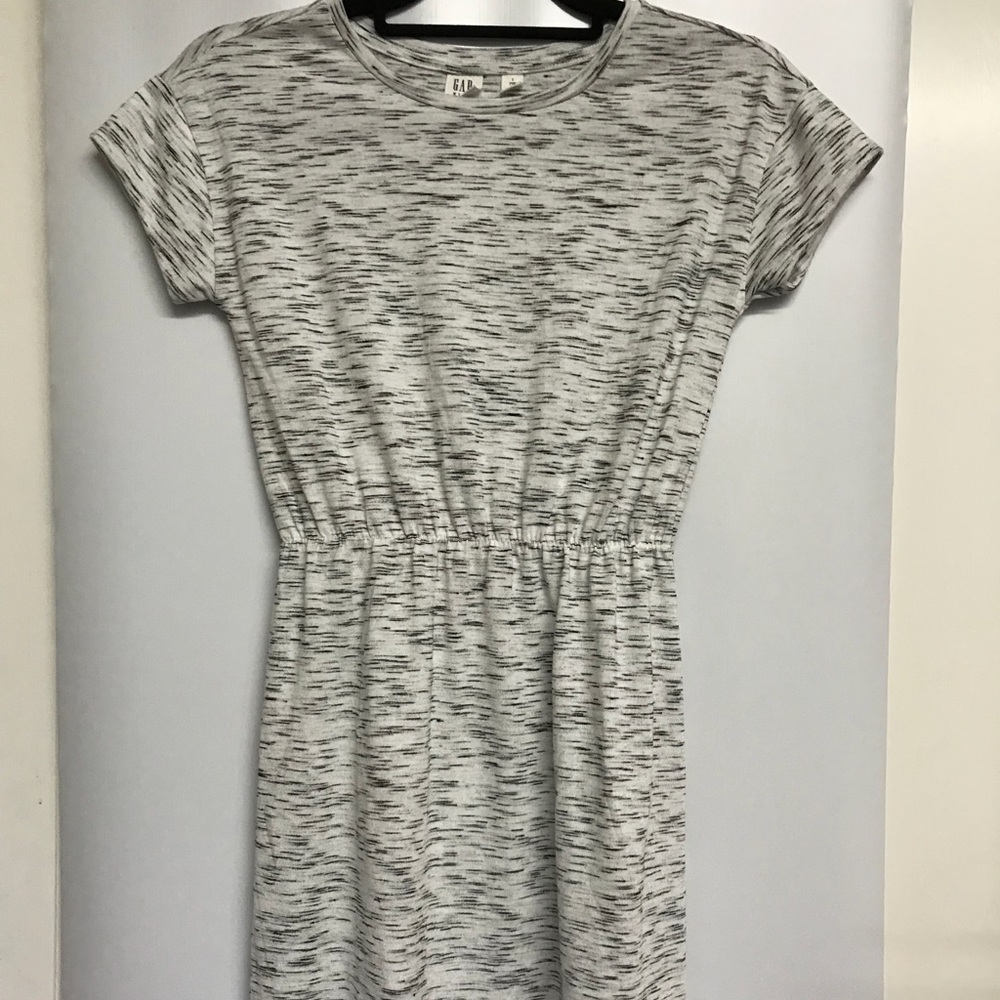 Gap Grey/White/Black Dress